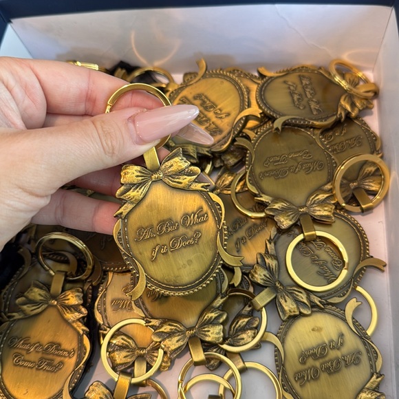 Last Keychains (extra antiqued!!!) - Picture 6 of 6